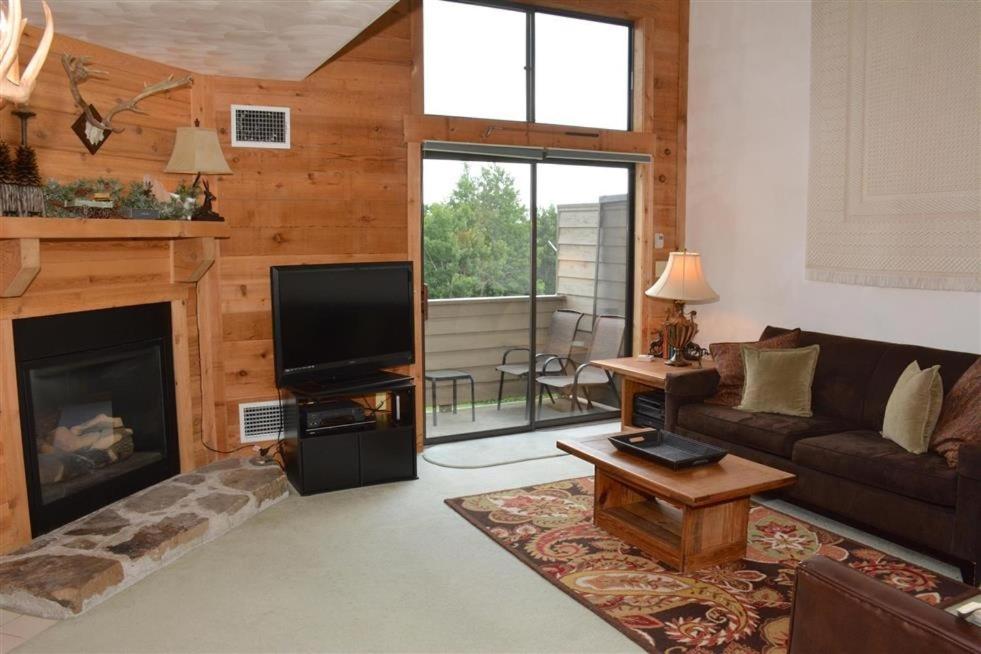 Seven Springs Sunridge 2 Bedroom Standard Condo, SkiIn Out condo