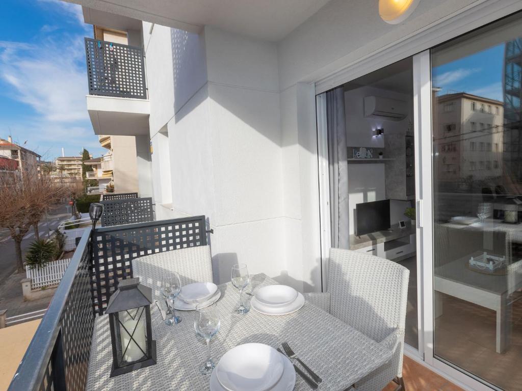 Balkón nebo terasa v ubytování Apartment Karma by Interhome