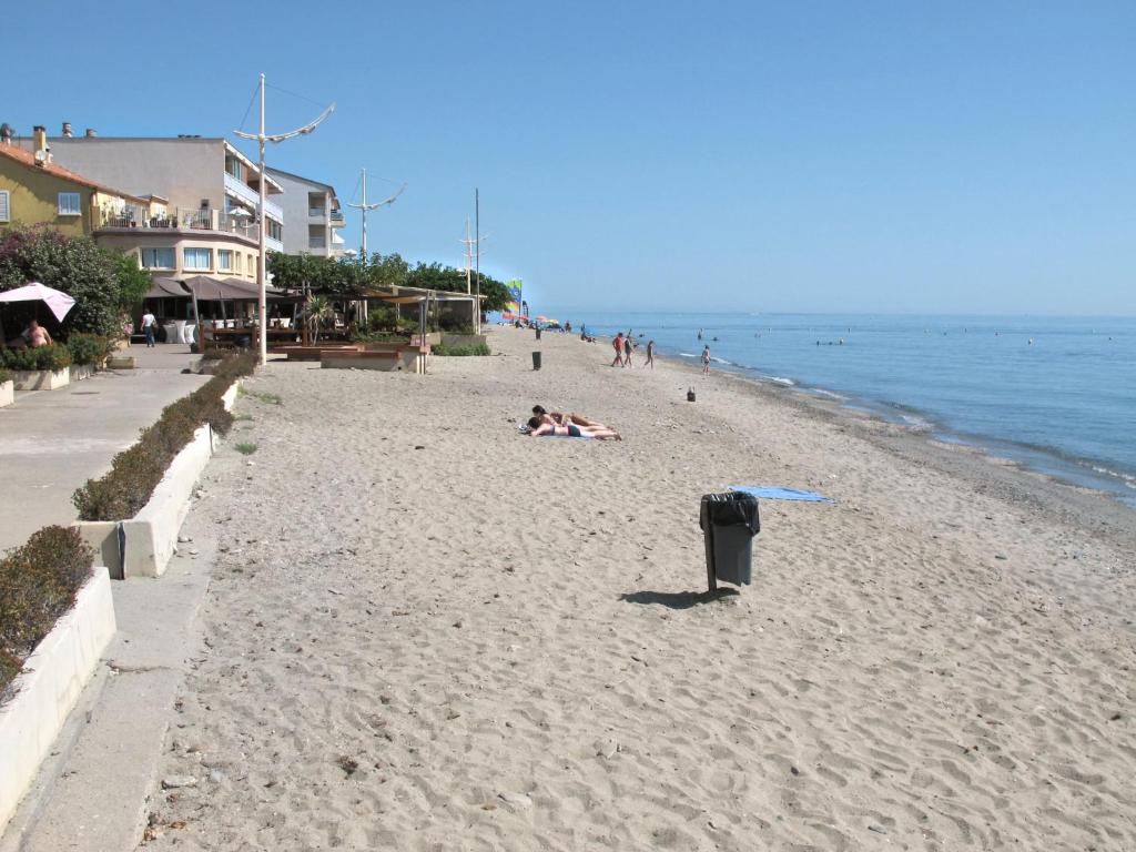 Uma praia perto da casa de temporada