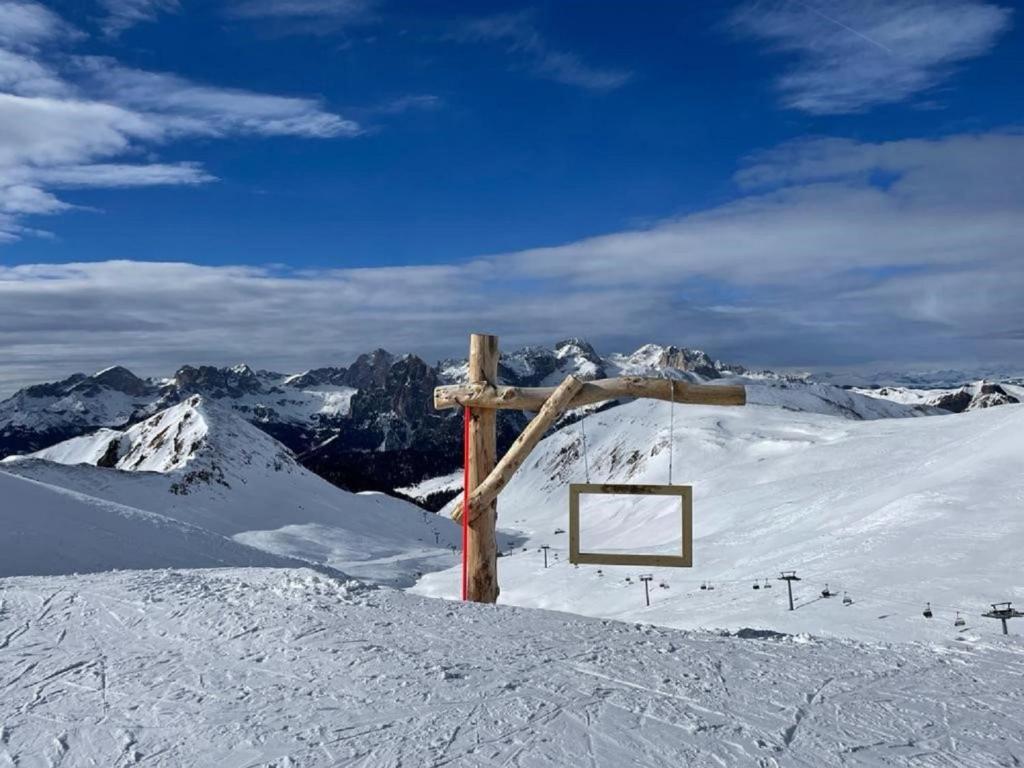 Zdjęcie z galerii obiektu Apartment Tieja de Gotart-1 by Interhome w mieście Vigo di Fassa