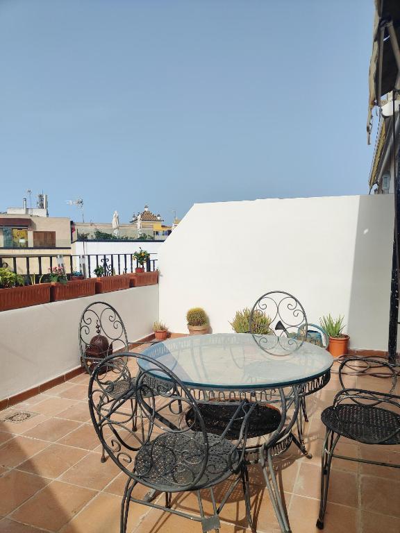 Lovely 1-bedroom loft with terrace. Amazing view. - Appartement D'une Chambre