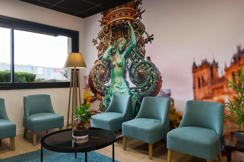 Posezení v ubytování Brit Hotel Confort Amiens