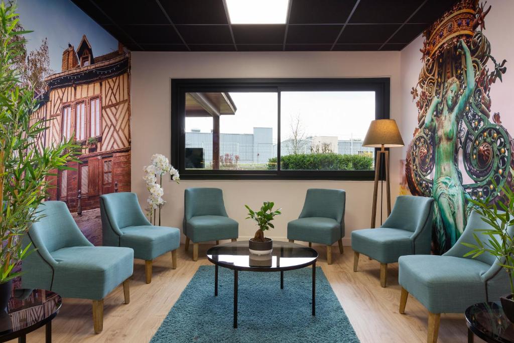 Posezení v ubytování Brit Hotel Confort Amiens