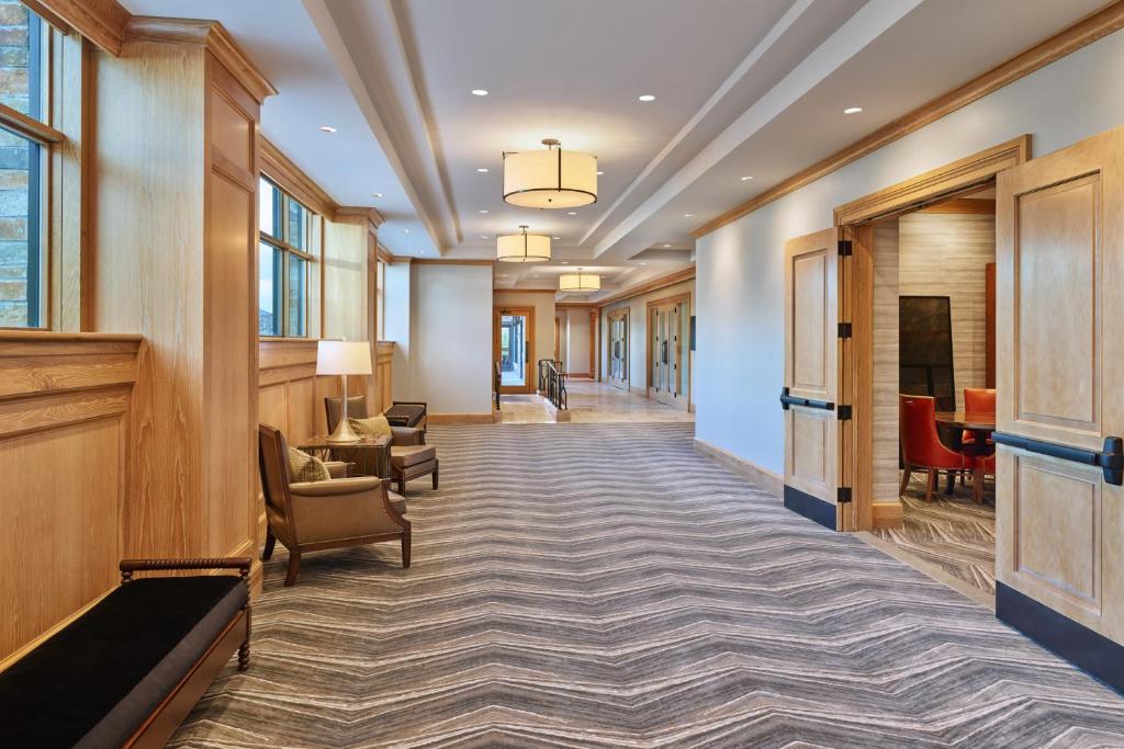 St. Regis Deer Valley – Photos 1