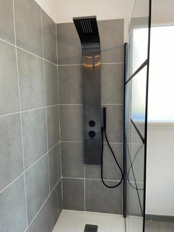 Łazienka w obiekcie Appart Piscine Privée 80M2 7mn vélodrome et Métro