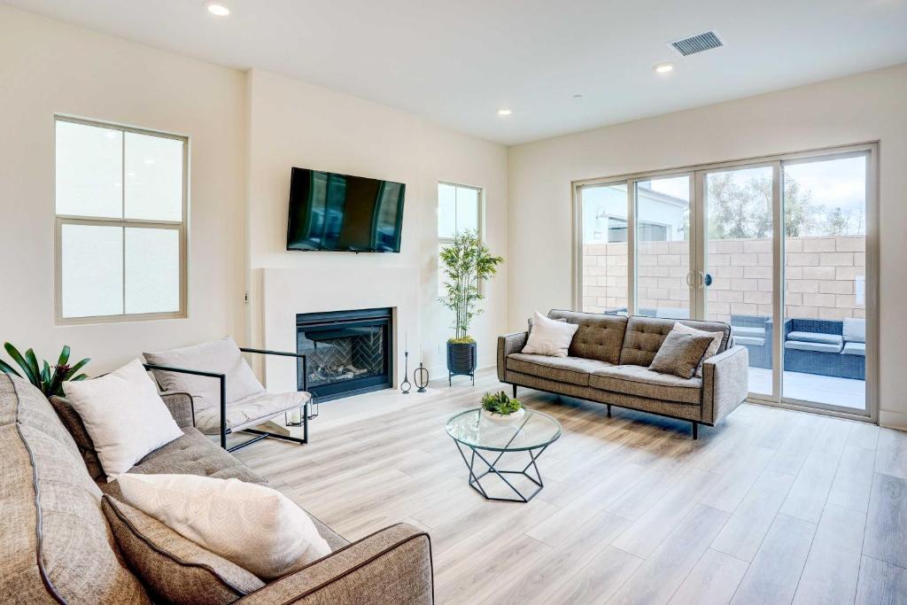 San Juan Capistrano Home with Patio!, San Juan Capistrano Updated 2024 Prices