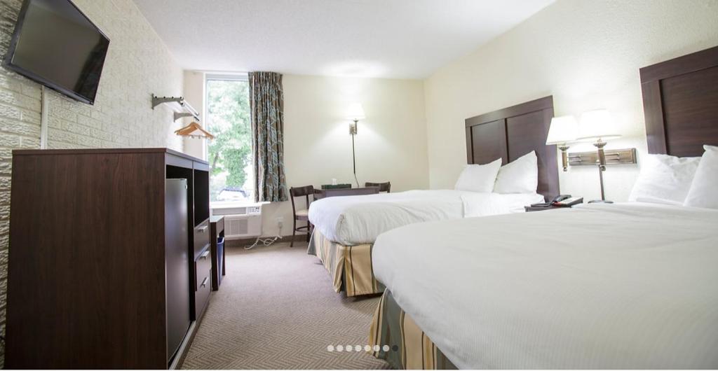 Inns of Virginia Arlington - Double Room With Two Double Beds - Smoking