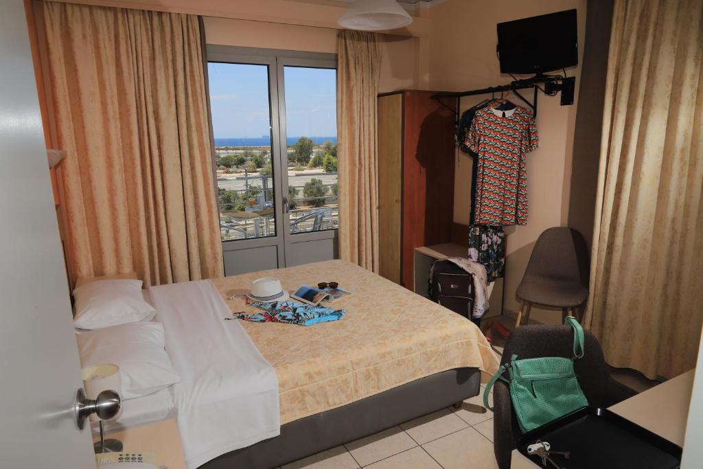 
Double or Twin Room with Side Sea View
