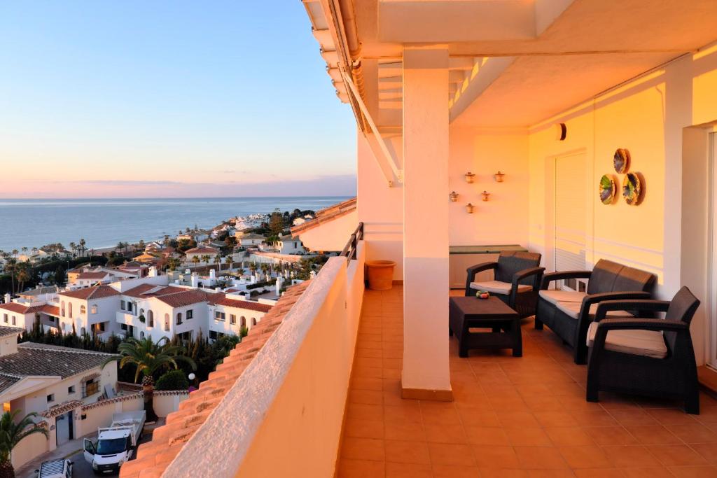 Apartment Penthouse in Jardin Botanico, La Cala de Mijas, Spain