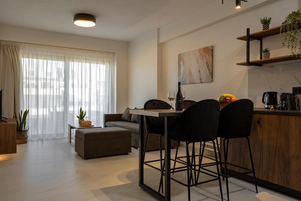 Ruby Luxury Suites - 16