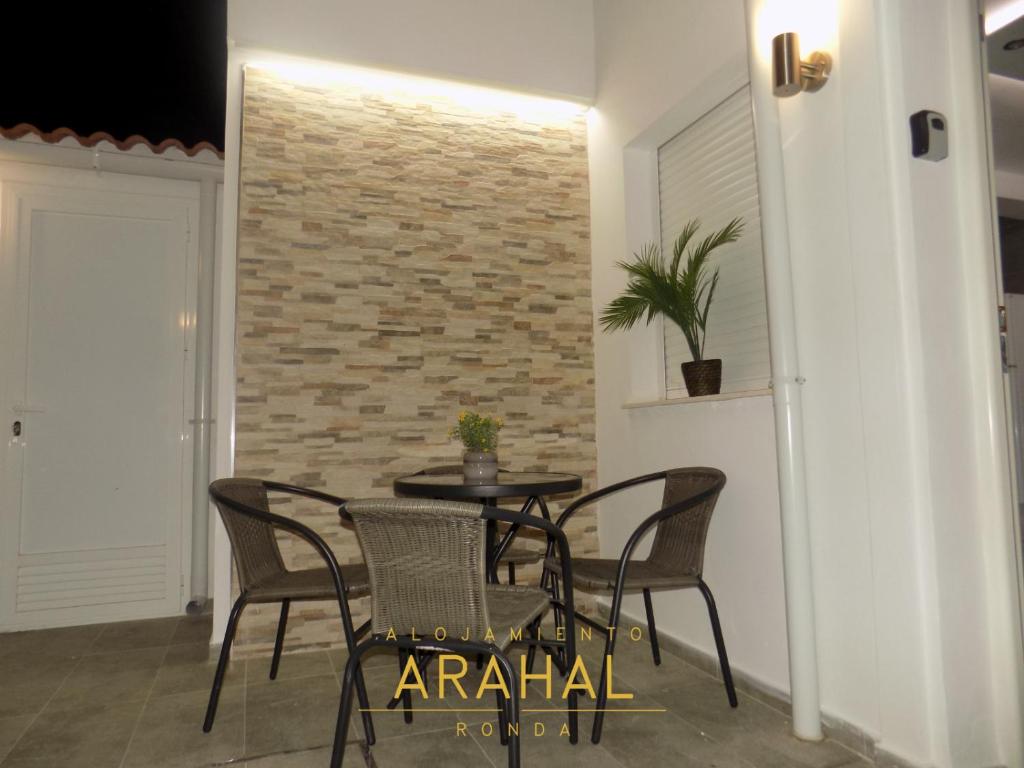 ALOJAMIENTO ARAHAL - RONDA - 5