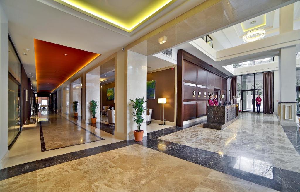 Vstupní hala nebo recepce v ubytování Borjomi Likani Health & Spa Centre