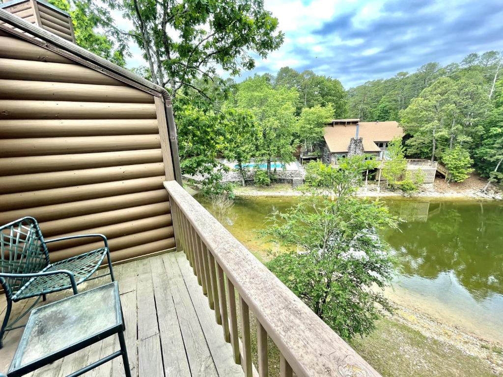 80BPD, Four bedroom, two 1 2 bath logsided condo with lake view