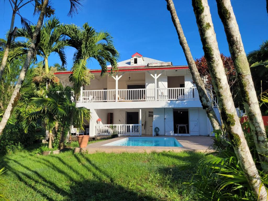 Bas de villa Milau Guadeloupe composé d'un F2 et studio, PetitBourg
