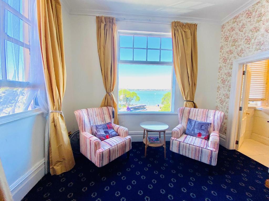 The Esplanade Hotel - Resim 10