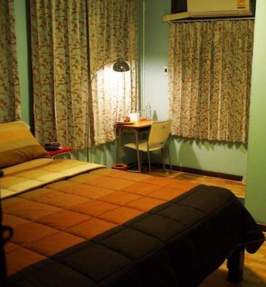 Chommuang Guest House - 1