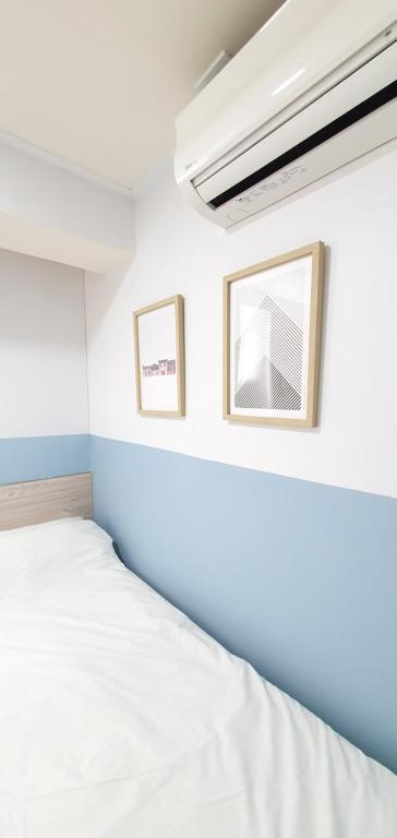 One Minute Guesthouse