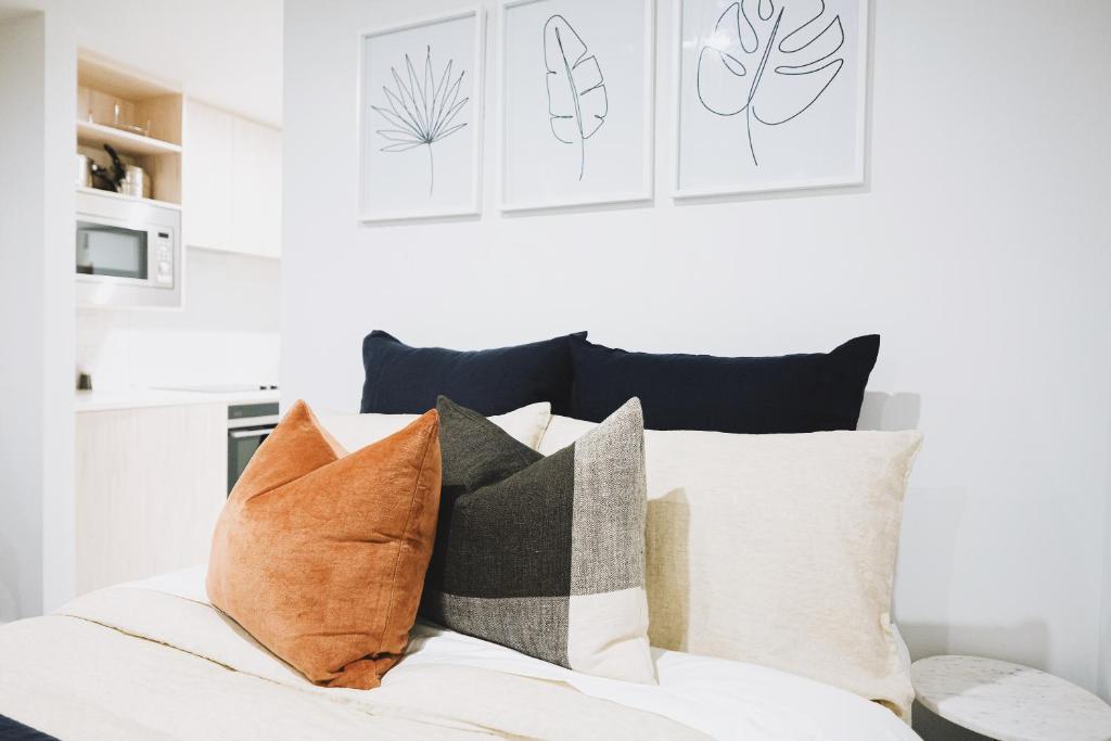 1 bed Central City Deluxe w/carpark - Resim 14