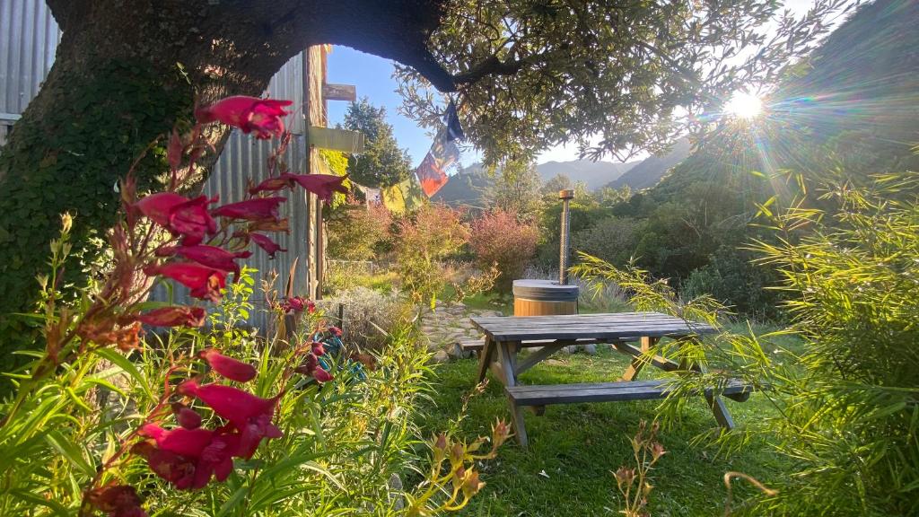 Zahrada ubytování Alpacas Off Grid - Eco Cabin