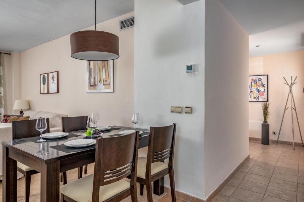 Posedenie v ubytovaní Alamar apartment with pool in La Cala by Costarentals - Ref 97