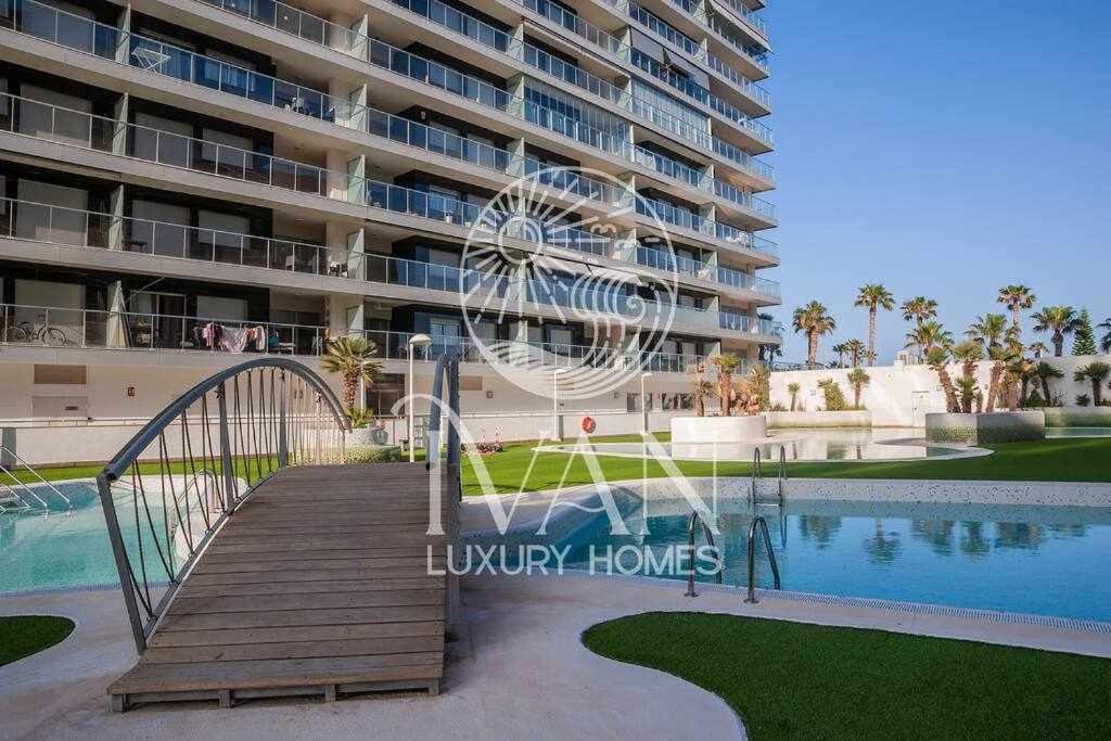 Casa EmiliaIván Luxury Homes 8ªPta Norte 1ª Linea, Oropesa ...