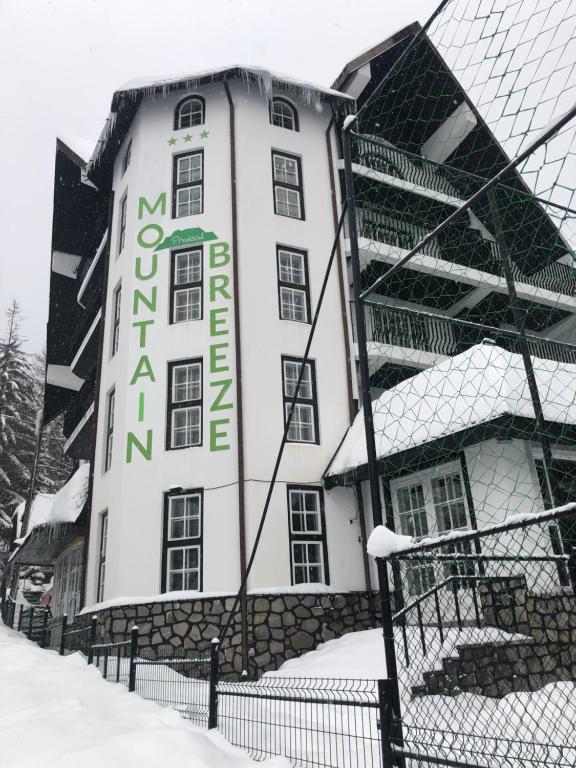 Budova, kde se hotel nachází