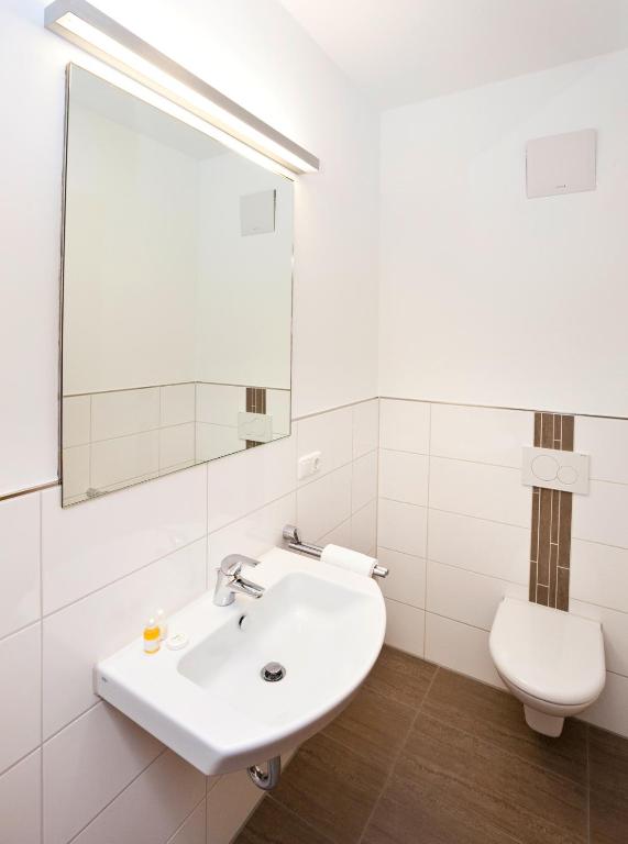 Landhotel Schwarzenbach - Wellness & Spa - スーペリア 4 人部屋