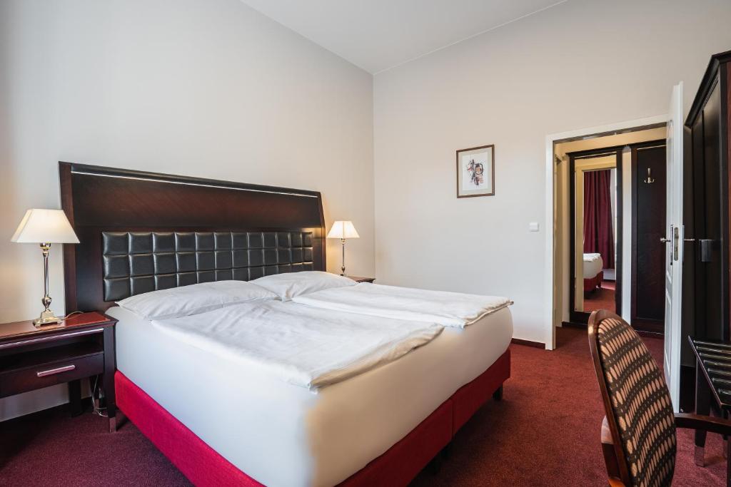 EA Hotel Tosca - Resim 8