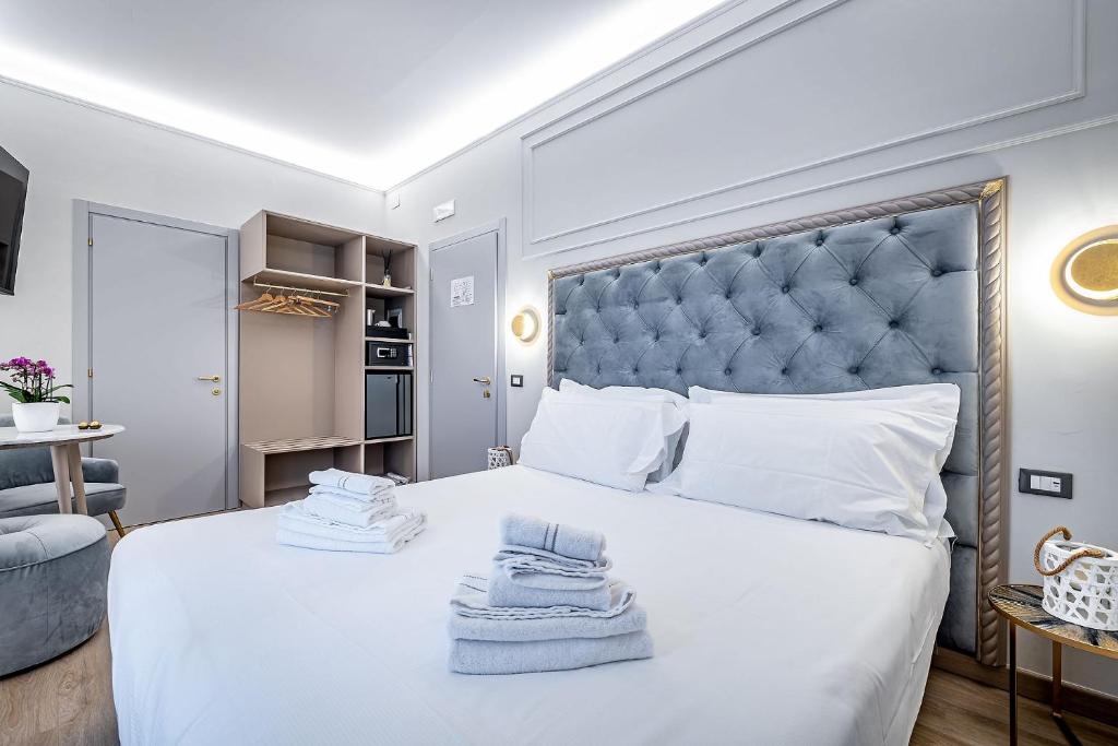 
Double or Twin Room with View
