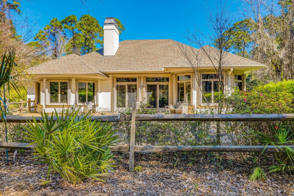 65 Victoria Drive, Buckingham Landing Updated 2023 Prices