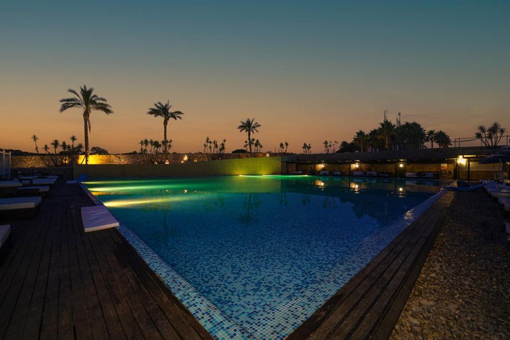 Bazén v ubytování Amareclub Baia Dei Turchi Resort - Adults Only nebo v jeho okolí