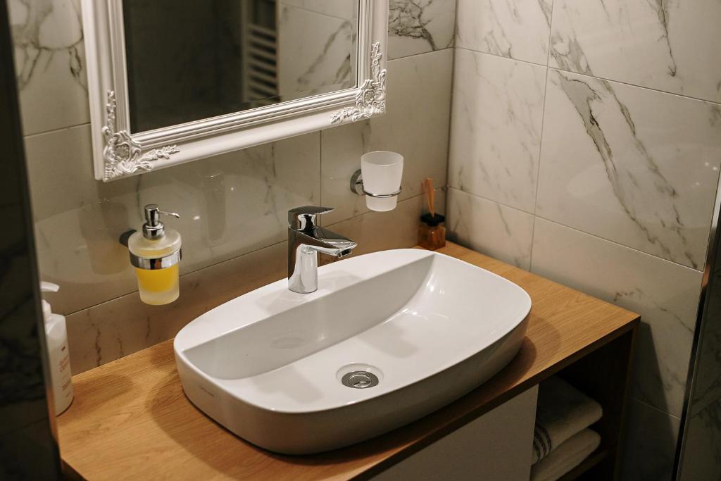 Operna klet Ljubljana - Resim 24