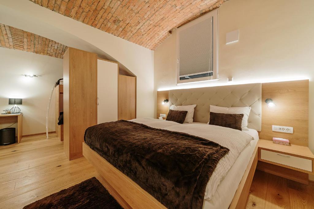 Operna klet Ljubljana - Resim 25