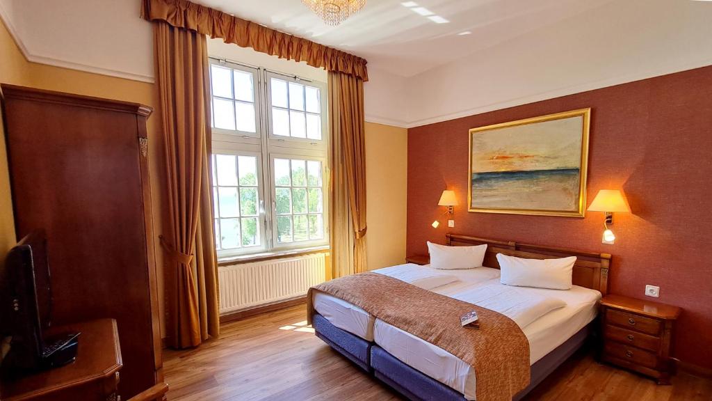 Seehotel Schloss Klink - Kasteelkamer Met Uitzicht Op Het Meer