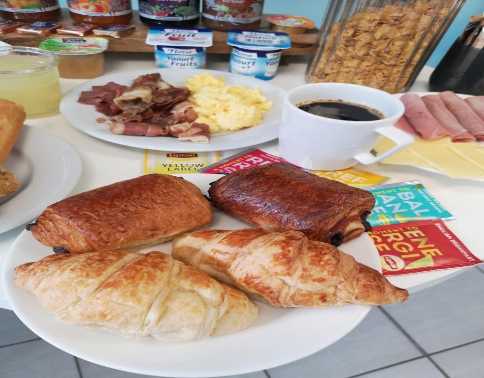 Jídlo v hotelu nebo okolí
