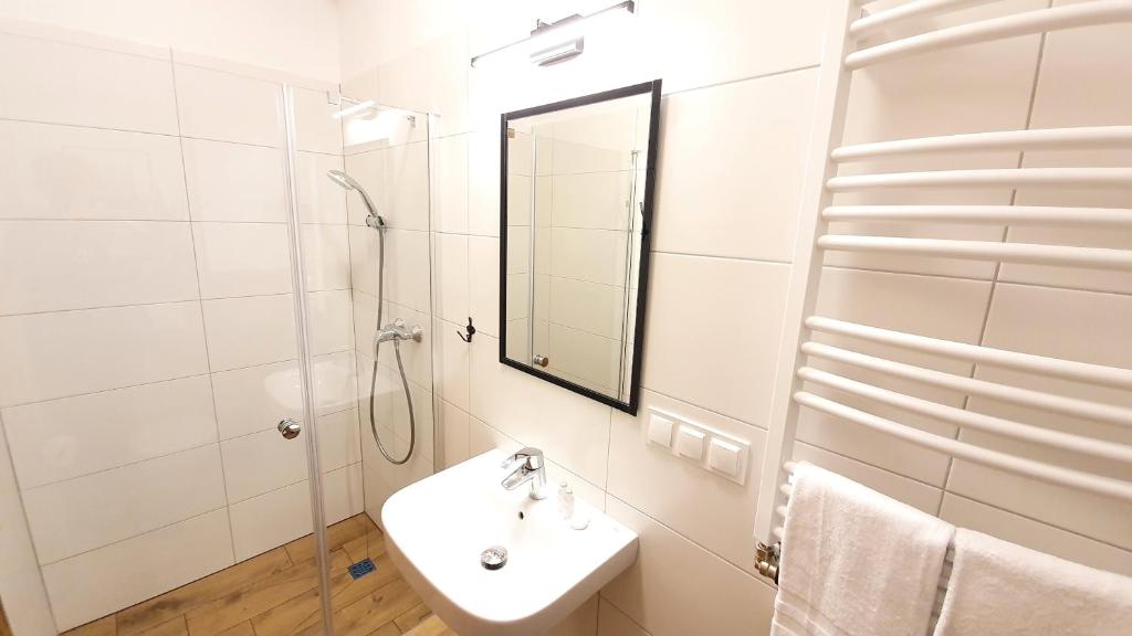 Sleep Port B&B - bezpłatny parking - 11