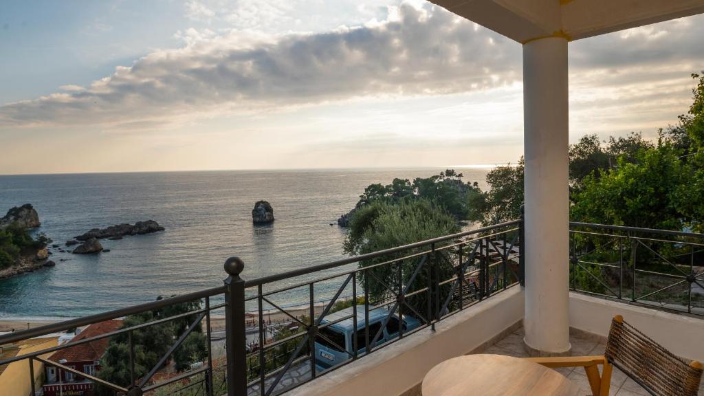 Sea Bliss Adults Only - 18