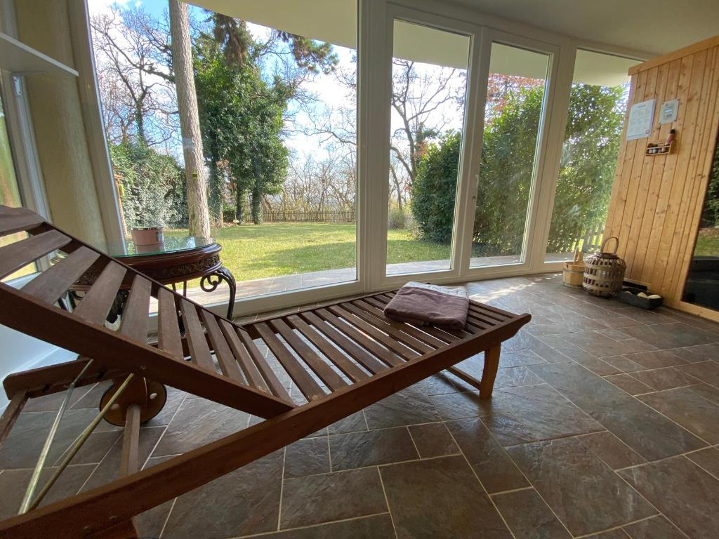 Hilltop Wellness Villa-big garden, sauna, hot tube 7635 Pécs, 8 Ángyán János utca kép - 1