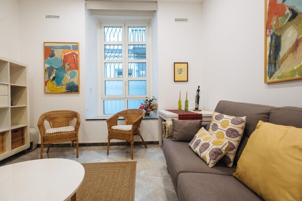 Część wypoczynkowa w obiekcie Apartamento cerca de la catedral
