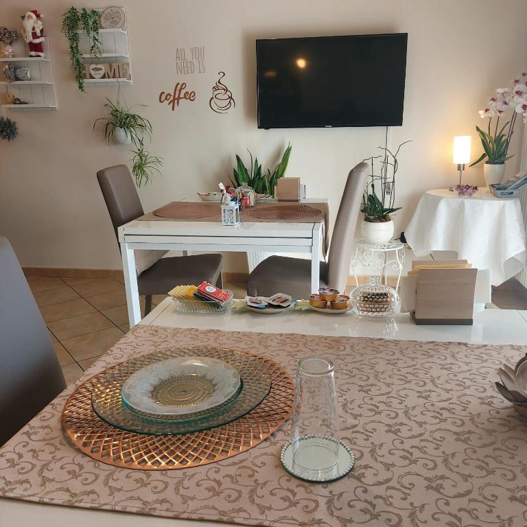 TV a/nebo společenská místnost v ubytování B&B Come a Casa