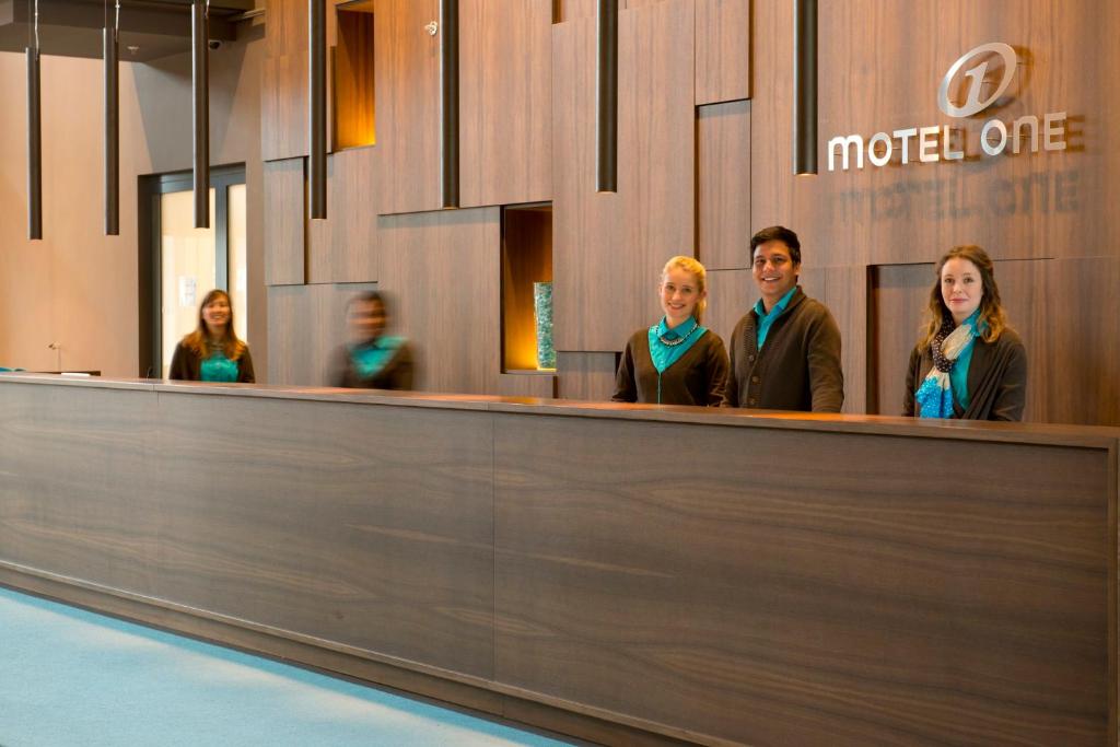Motel One München-Campus - Resim 24