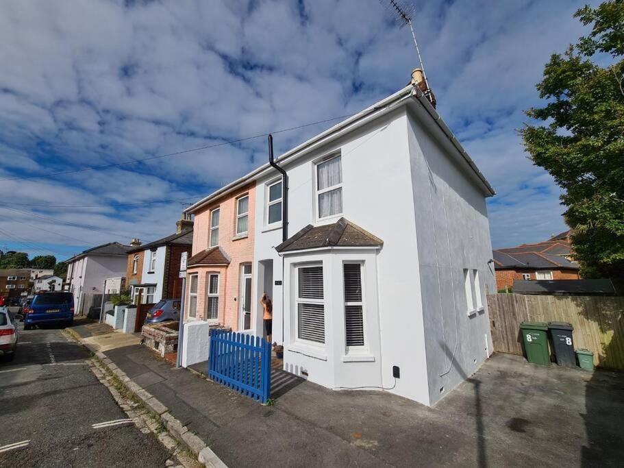 Cooper Cottage 3 bedroom seaside house, Shanklin Updated 2024 Prices