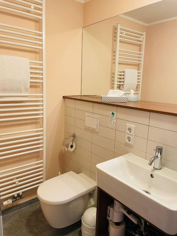 Point Hotel Apartments and Rooms - Resim 29