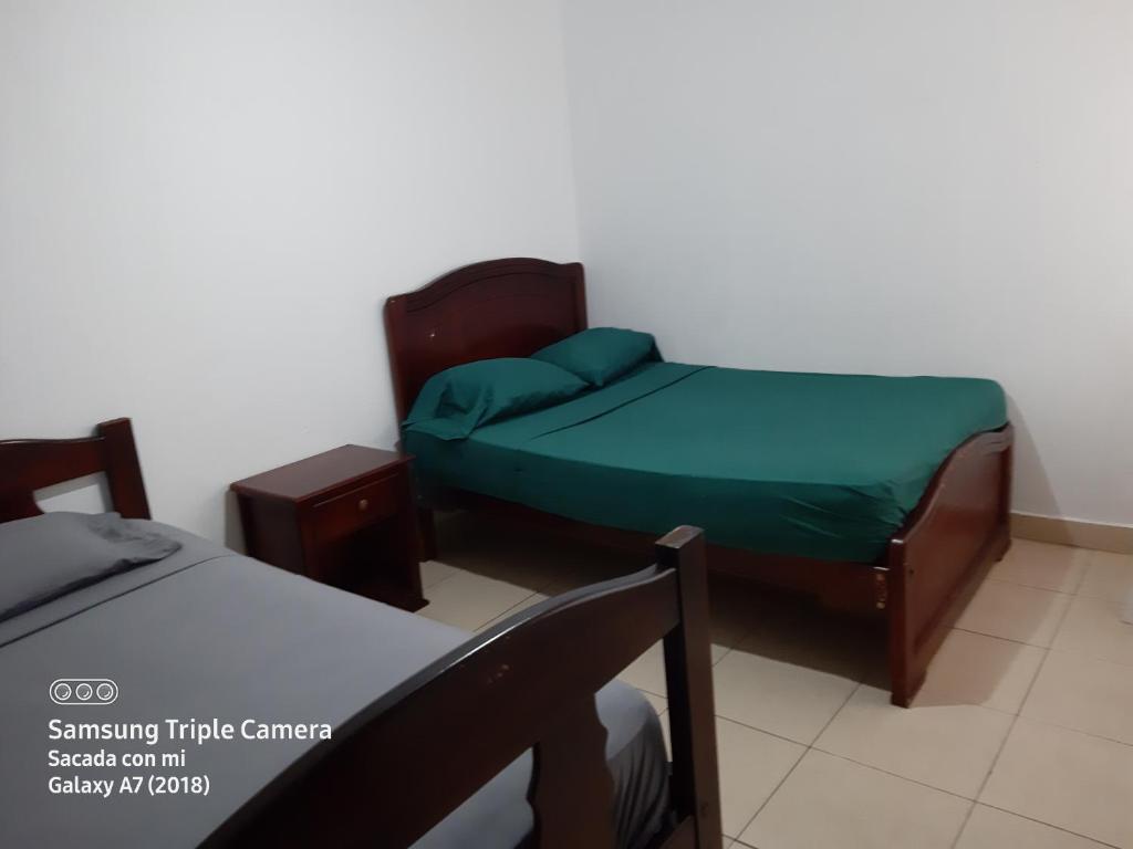 Hostal SAMARY - Triple Salle Standard