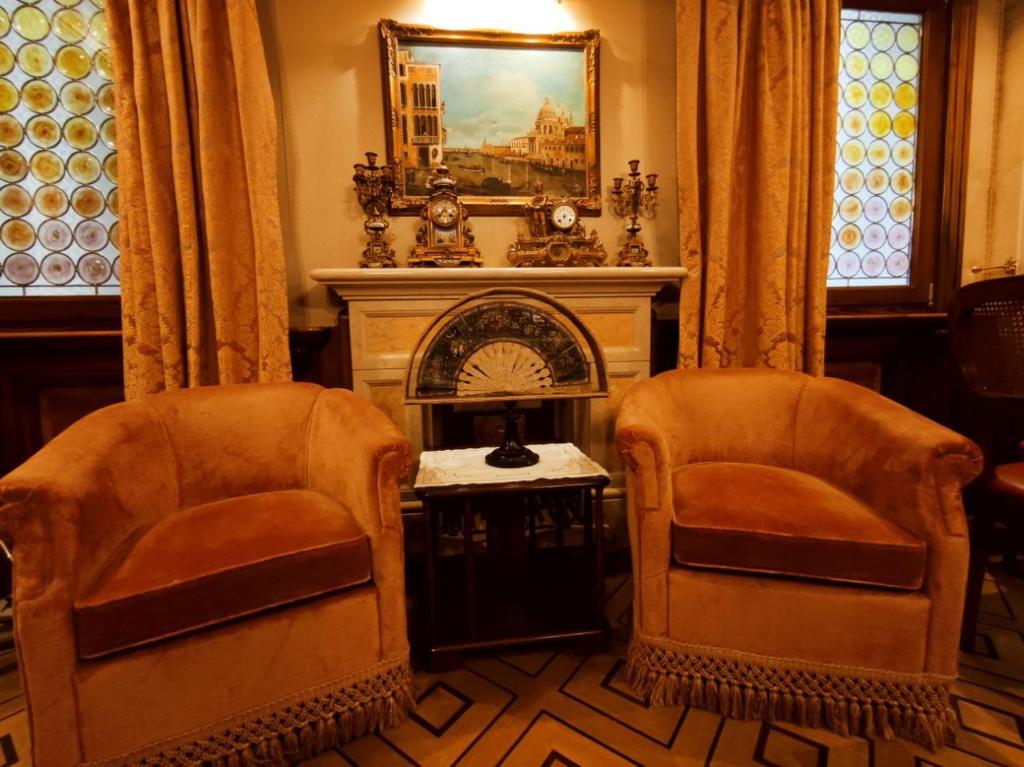 Część wypoczynkowa w obiekcie Bellevue Luxury Rooms - San Marco Luxury