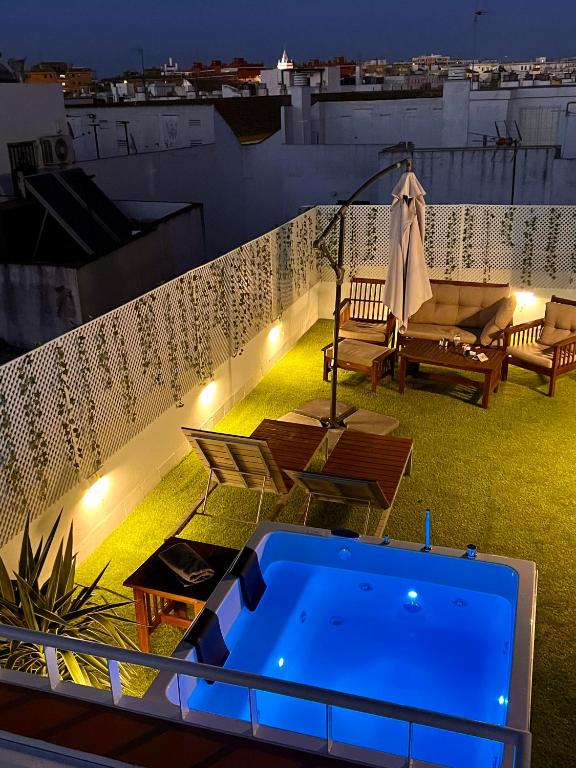 Kép Downtown Duplex with Jacuzzi & Private Terrace szállásáról Sevillában a galériában