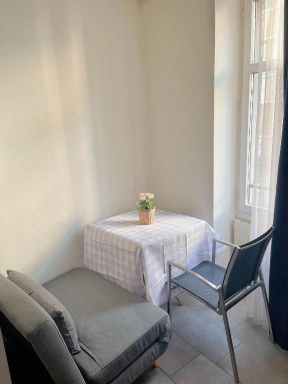 City Center Studio close to Zürich HB - Resim 18