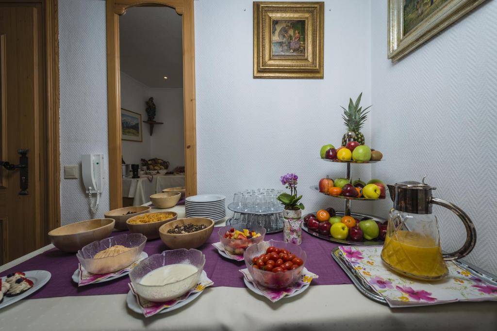 Jídlo v hotelu nebo okolí