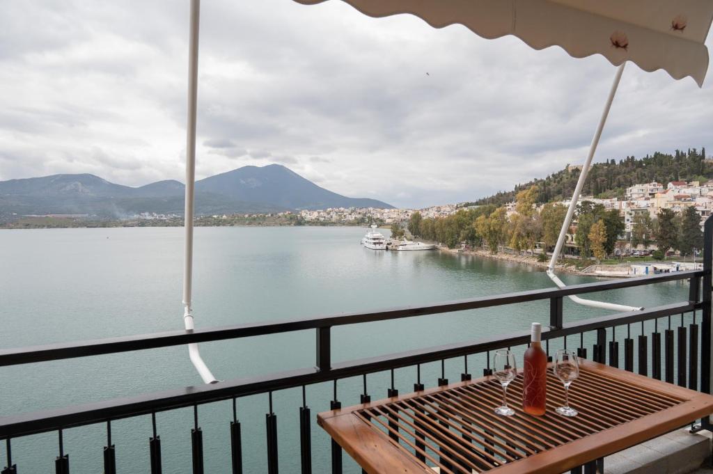 72sqm apartment with amazing view near old bridge, Chalkida (updated prices 2024)