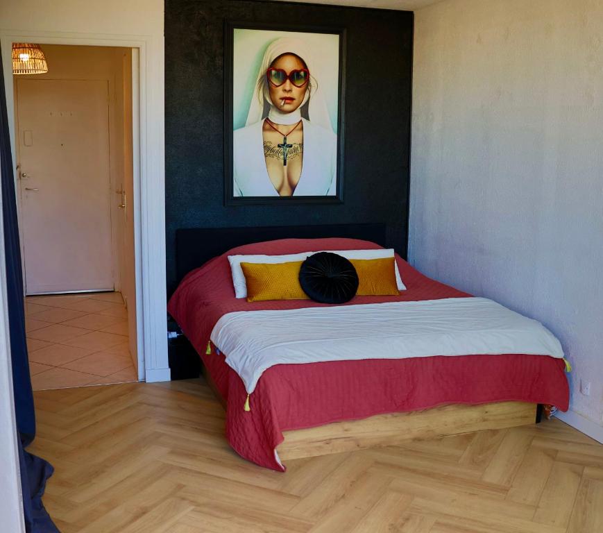 Postel nebo postele na pokoji v ubytování 'Cap Confession' - Naturiste - Sea View - Beach - Parking -Air Conditionaire